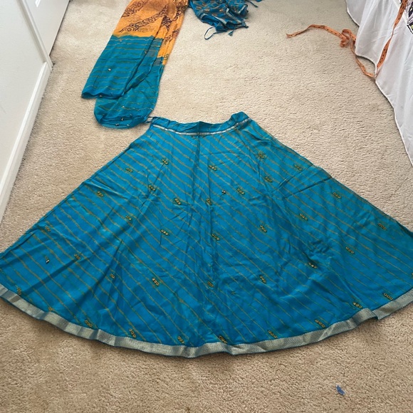 Ethnic Indian wear Navratri Laheriya and Bandhni print Chaniya Choli. - Picture 8 of 13